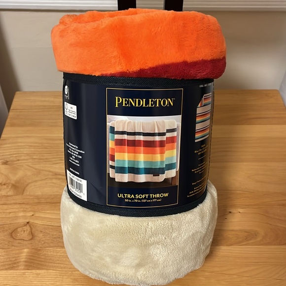 Pendleton Ultra Soft Throw - Picture 1 of 7